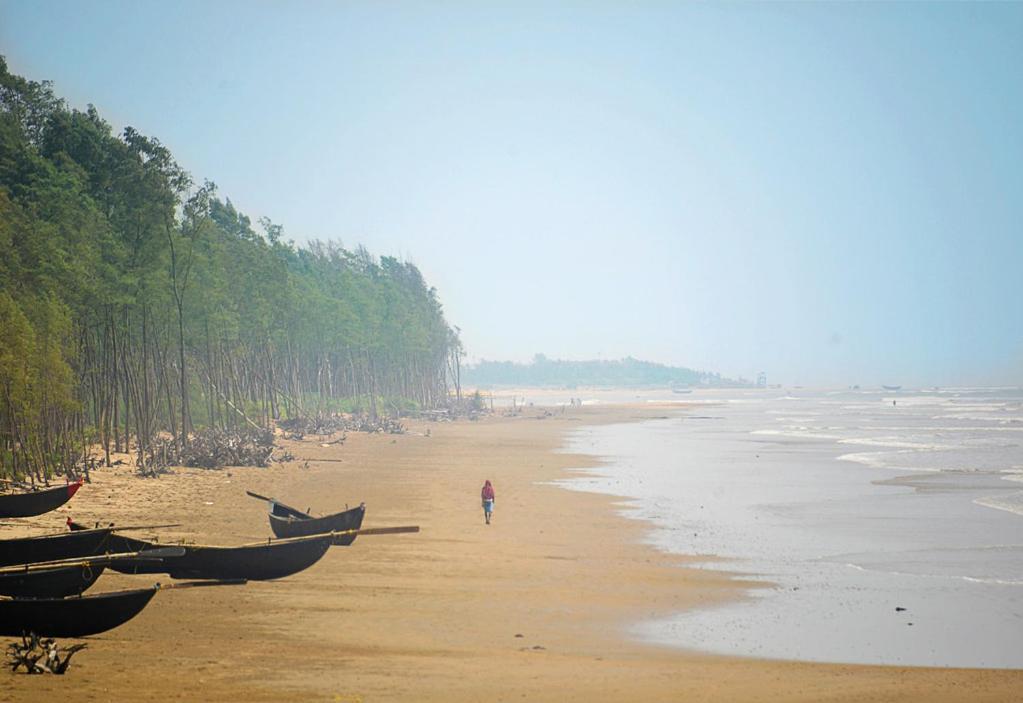 Sea Queen Uttara Resort Tajpur エクステリア 写真